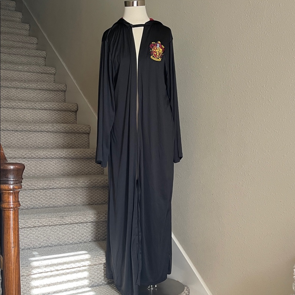 Wizarding World OS Hogwarts Gryffindor Black Robe
